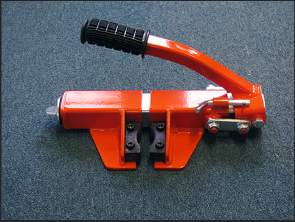Kwik Klamp 1 - Solar Submersible Well Pumps Pipe Clamp For Pulling Well Pump